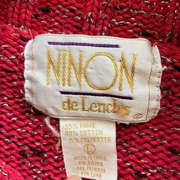 VINTAGE Ninon de Lenclos Red Patterned Mock Neck Pullover Holiday Sweater Women' - Picture 2 of 6